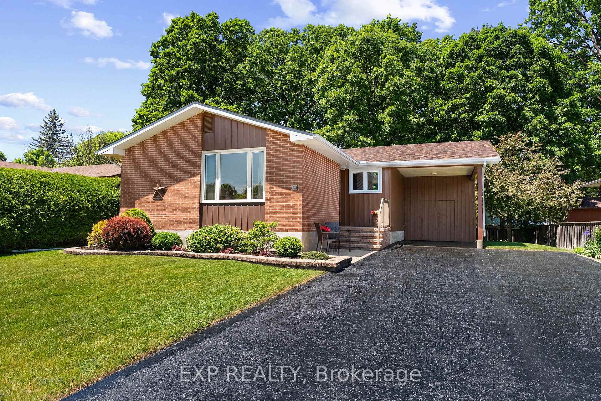 96 Simpson Avenue, Renfrew, ON K7V 2P5