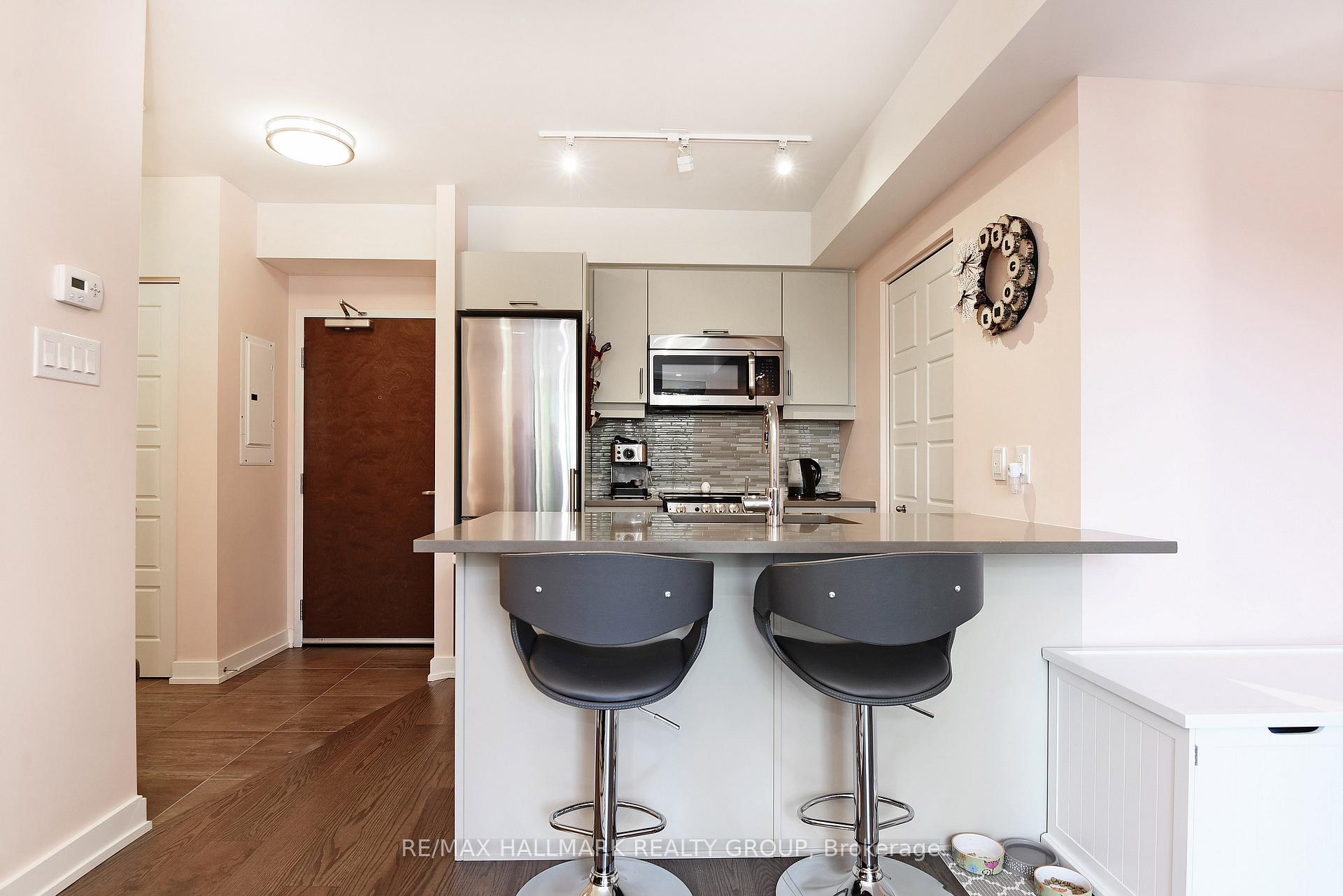 316 Bruyere Street 311, Lower Town - Sandy Hill — photo 4 of 5