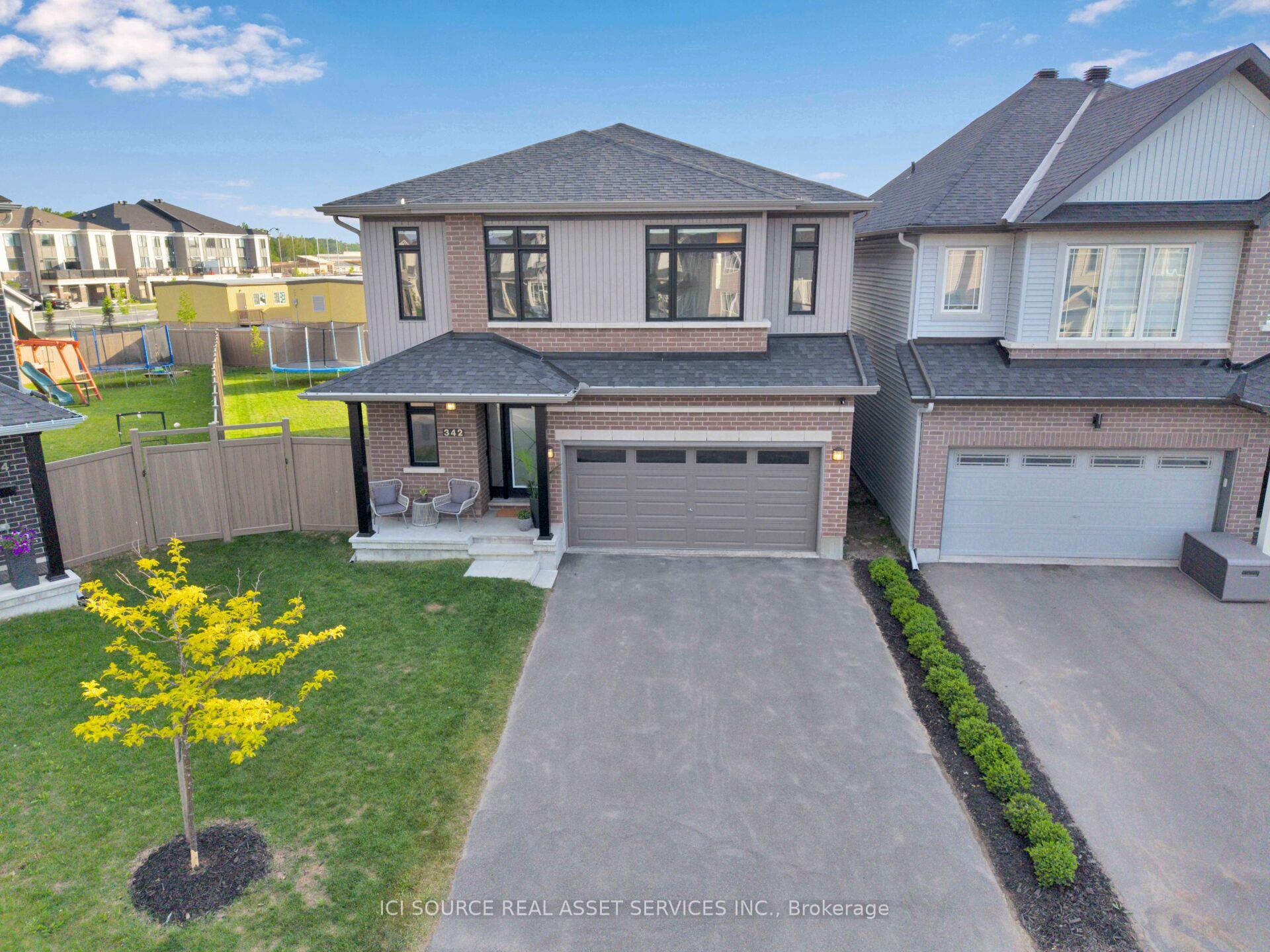 342 Finial Way, Barrhaven, ON K2J 6V9