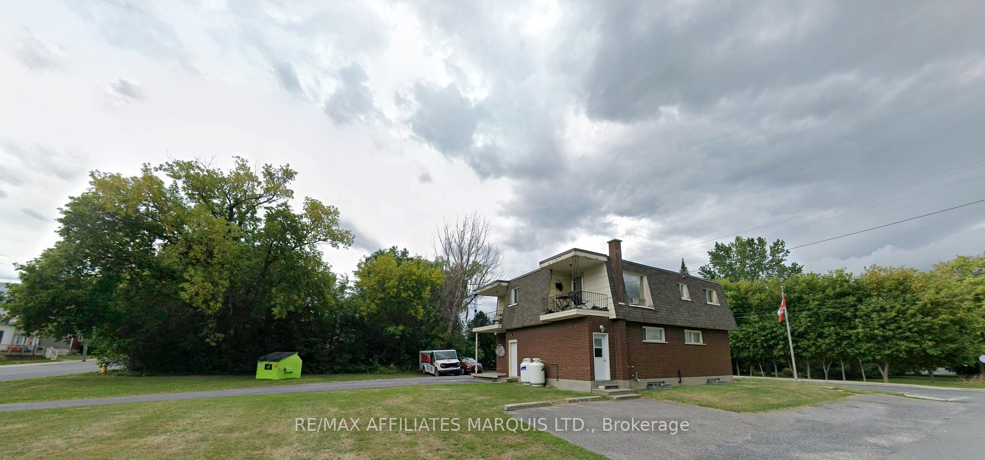 15 Main Street N 2B, North Glengarry, ON K0C 1T0