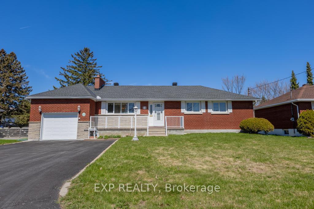 11 Donna Street, Meadowlands - Crestview and Area, ON K2G 2V5
