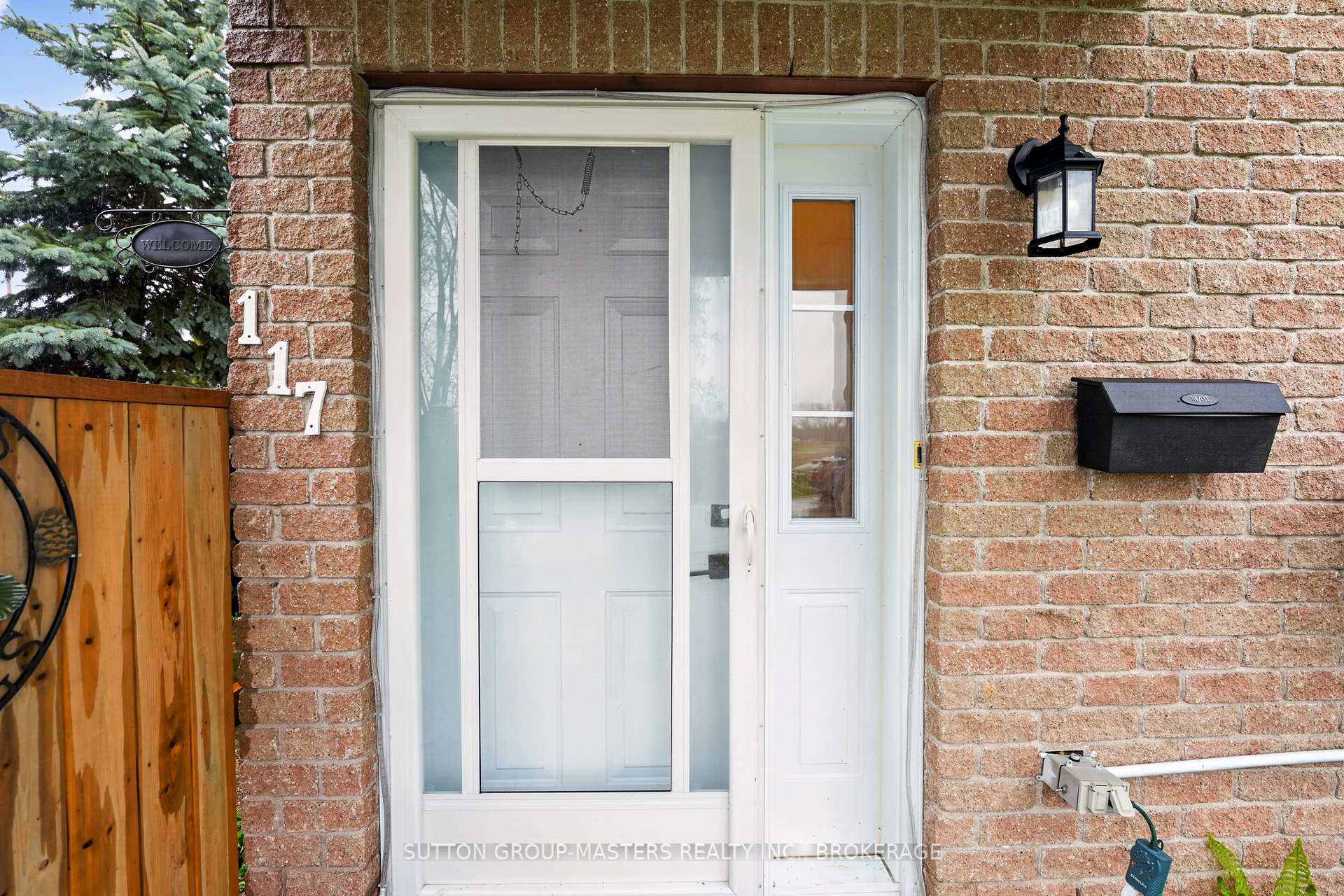 117 First Street, Deseronto — photo 3 of 5