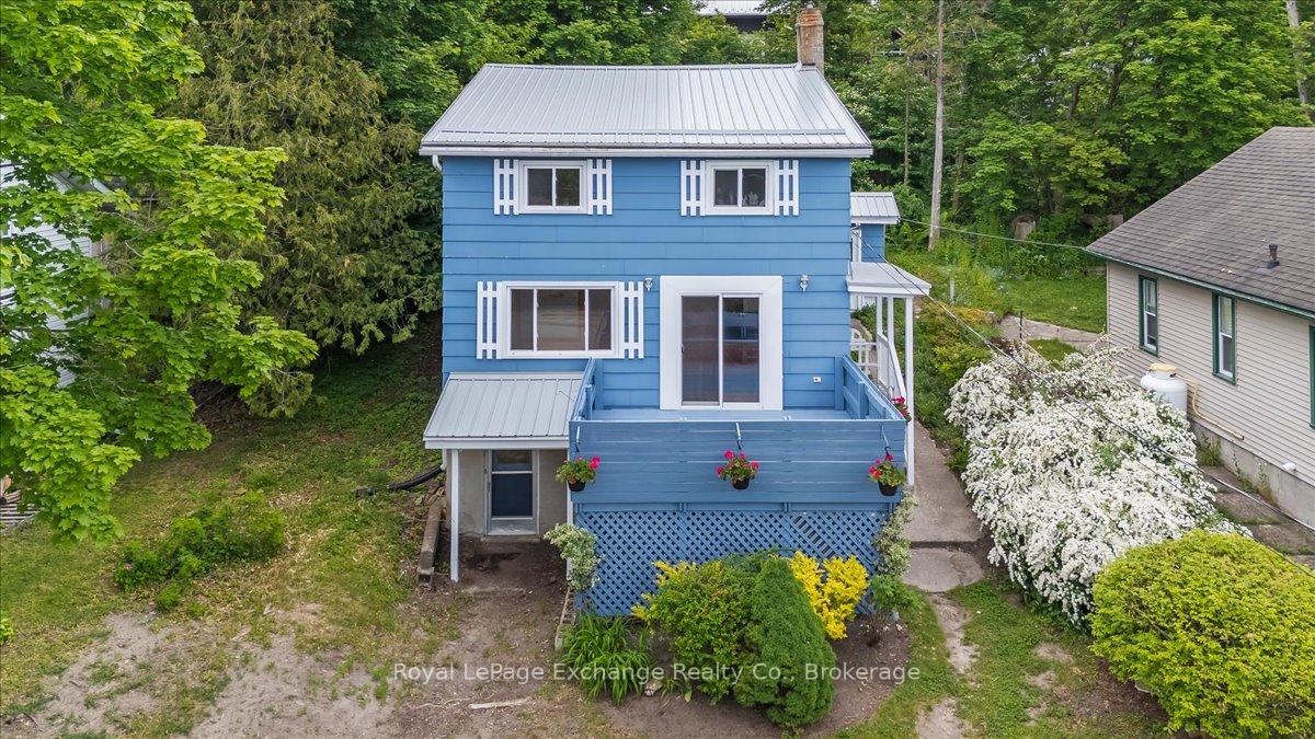 909 McDonald Avenue, Kincardine, ON N2Z 1A2