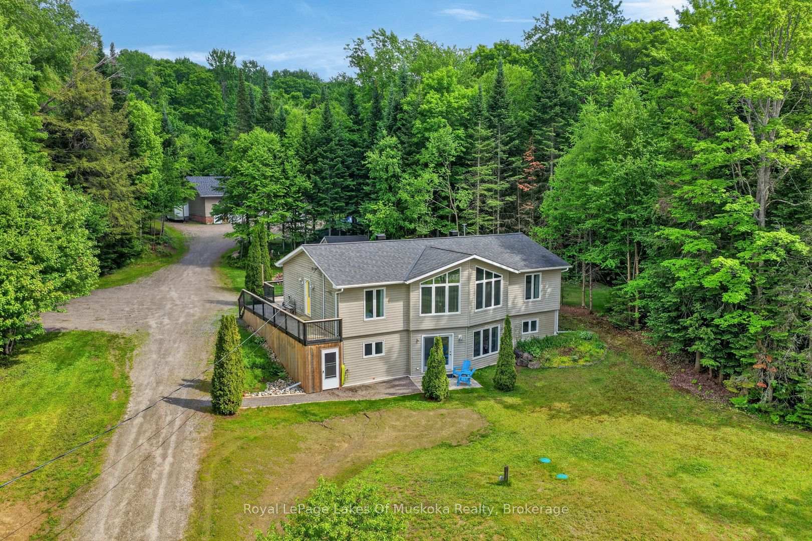 1957 Lone Pine Drive S, Huntsville, ON P0B 1L0