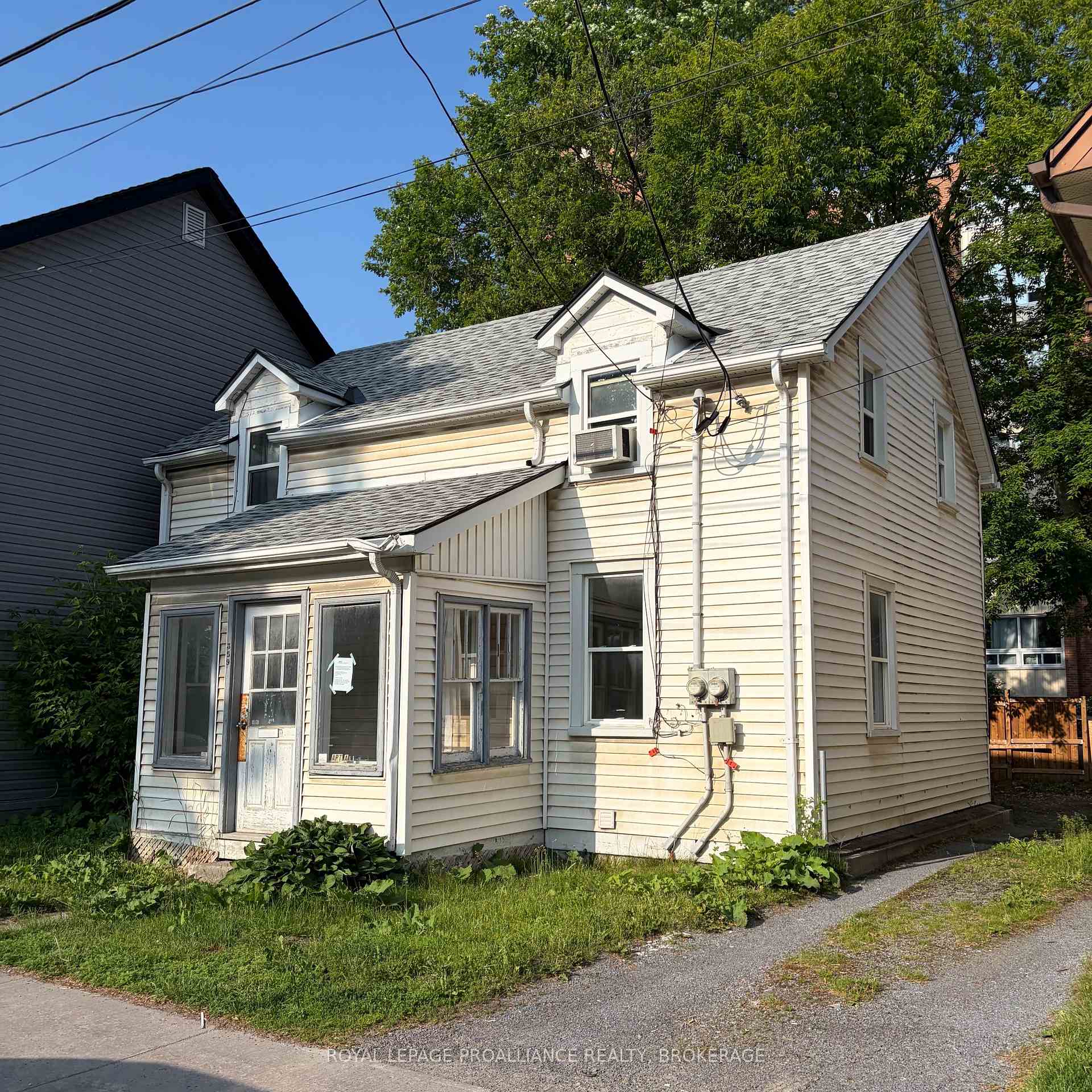 359 Division Street, Kingston, ON K7K 4A4