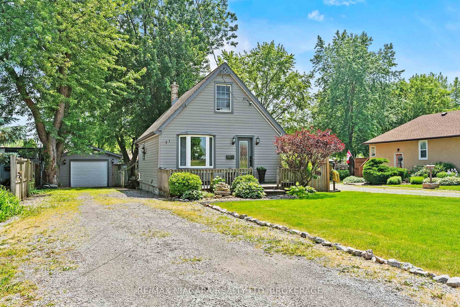 71 Quaker Road, Welland, ON L3C 3G3