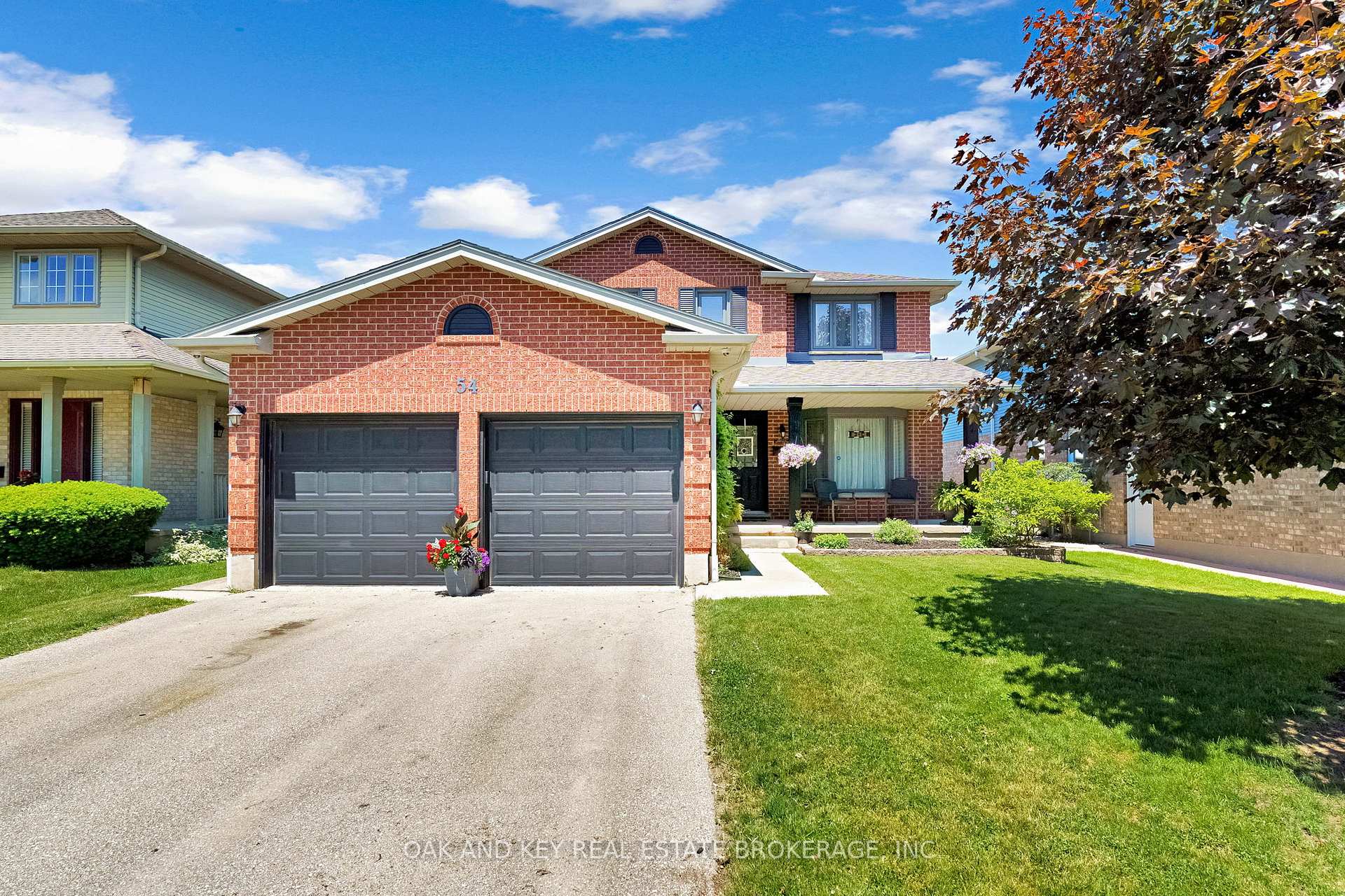 54 Napoleon Drive, London East, ON N5V 4A8
