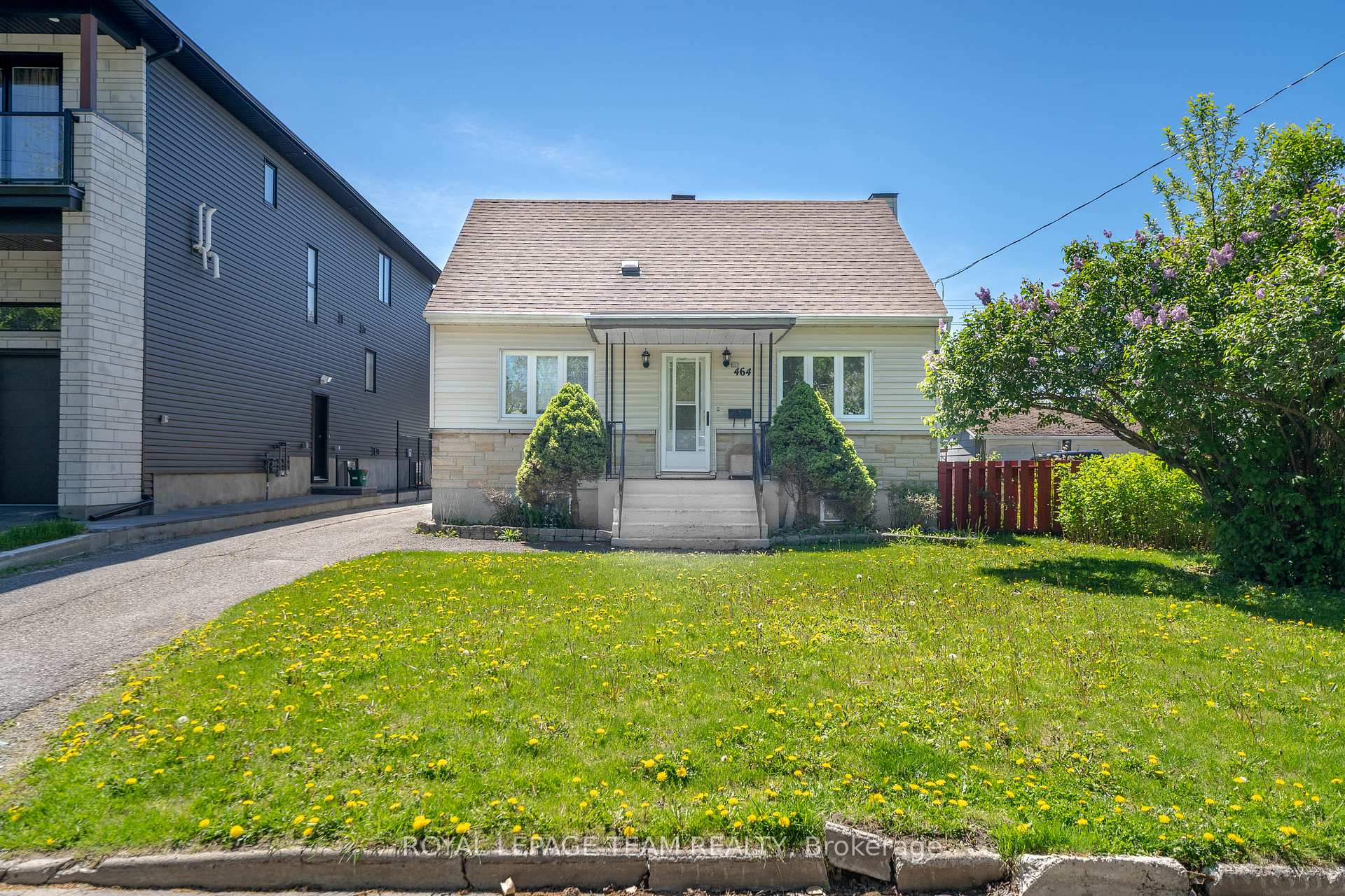 464 Mutual Street, Overbrook - Castleheights and Area, ON K1K 1C8