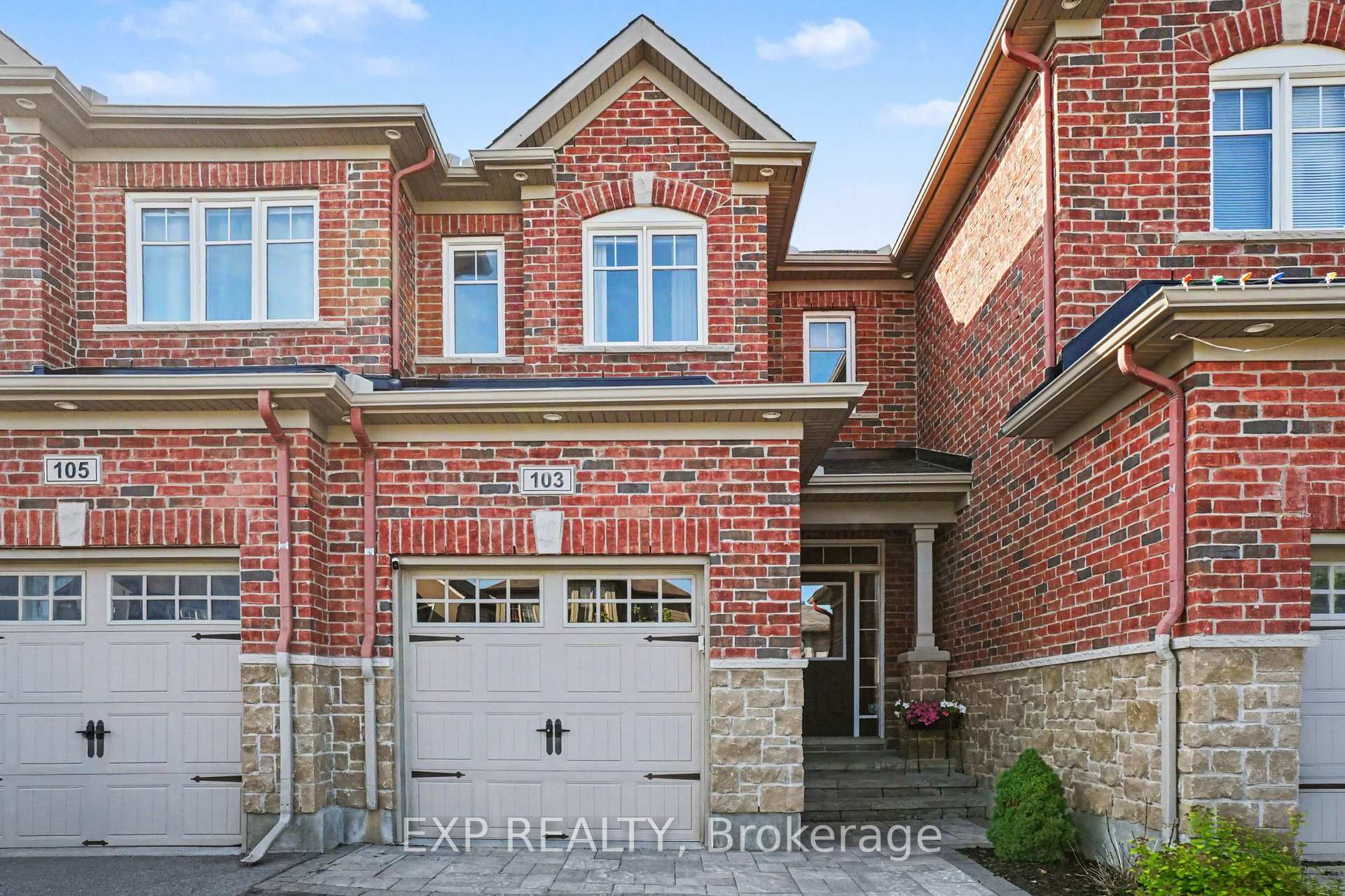 103 Westphalian Avenue, Kanata, ON K2V 0A3