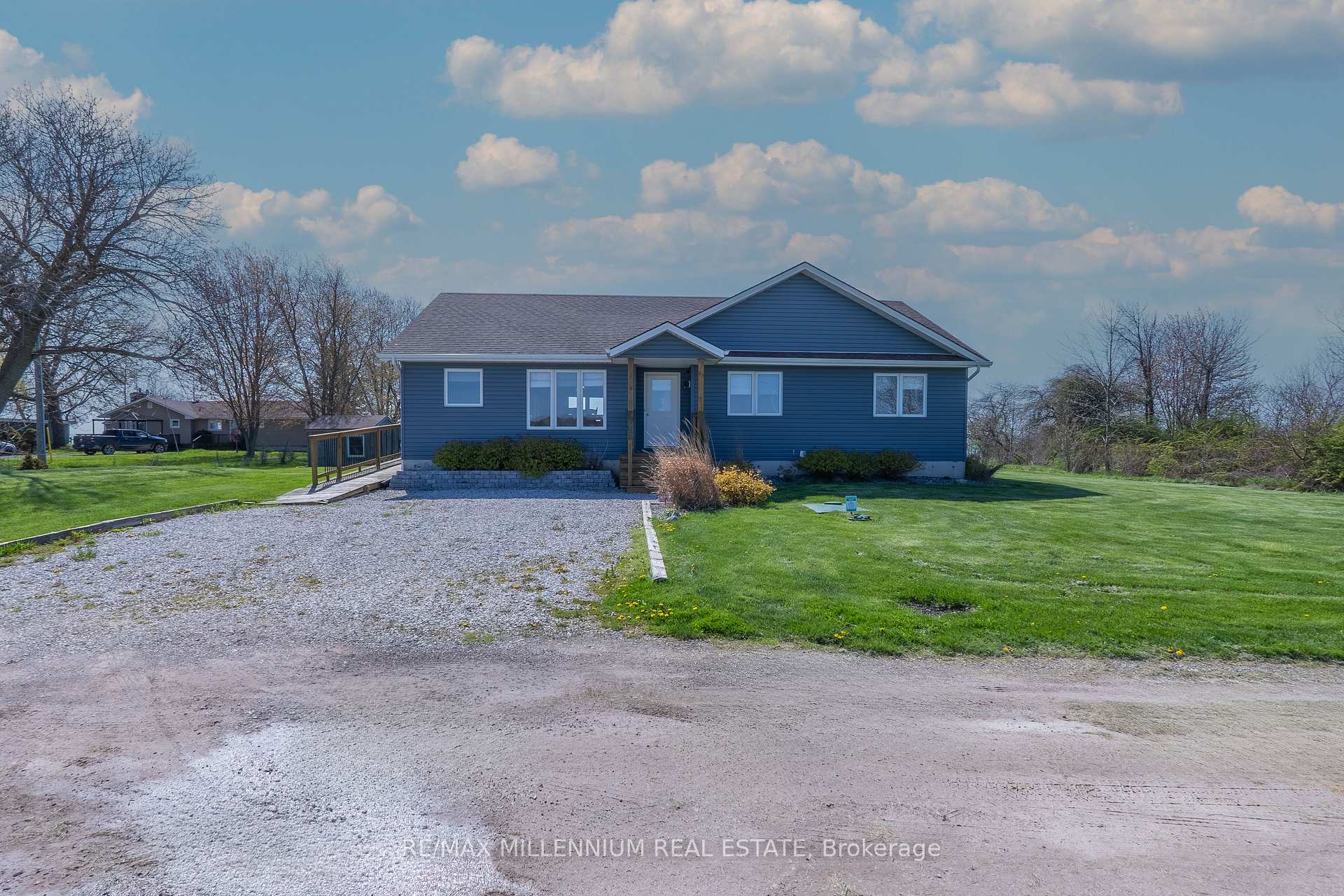 1954 Ocean Boulevard, Chatham-Kent, ON N0P 2P0