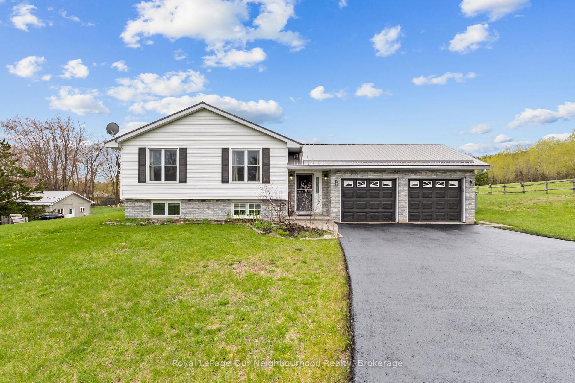 23 Flying Club Road, Quinte West, ON K0K 2C0