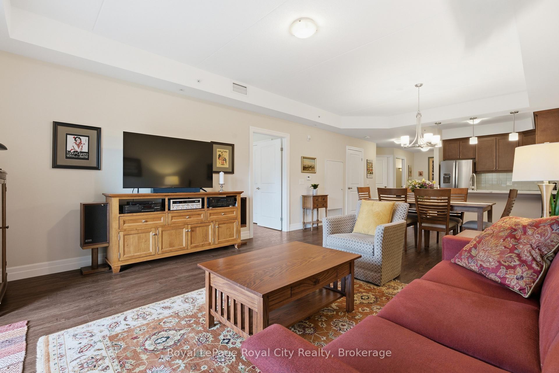 19 Stumpf Street 106, Centre Wellington — photo 4 of 5