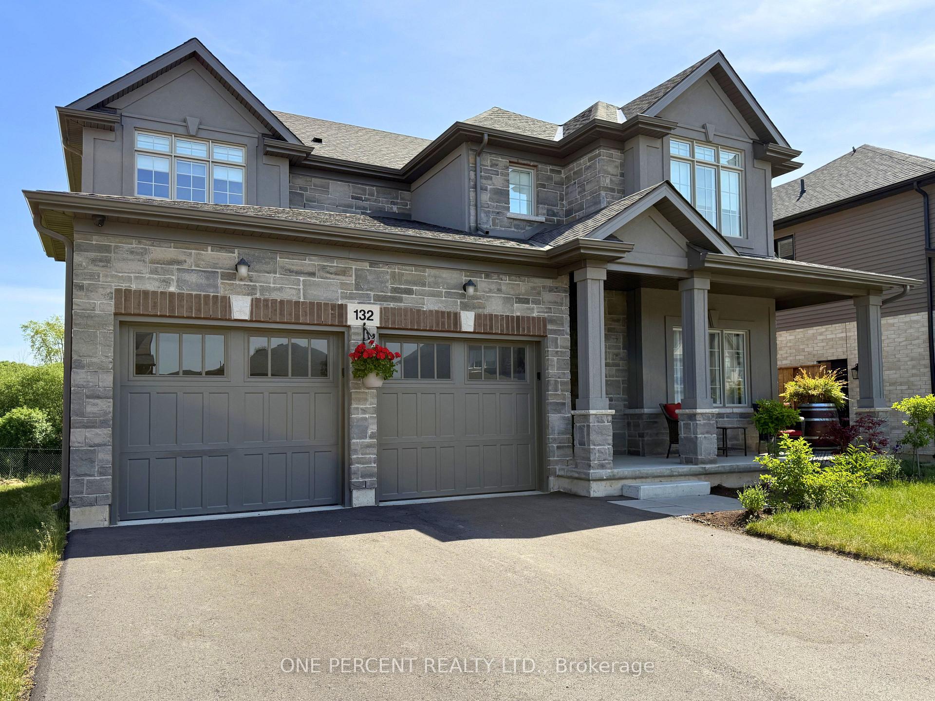 132 Westcott Road, Welland, ON L3C 0K9