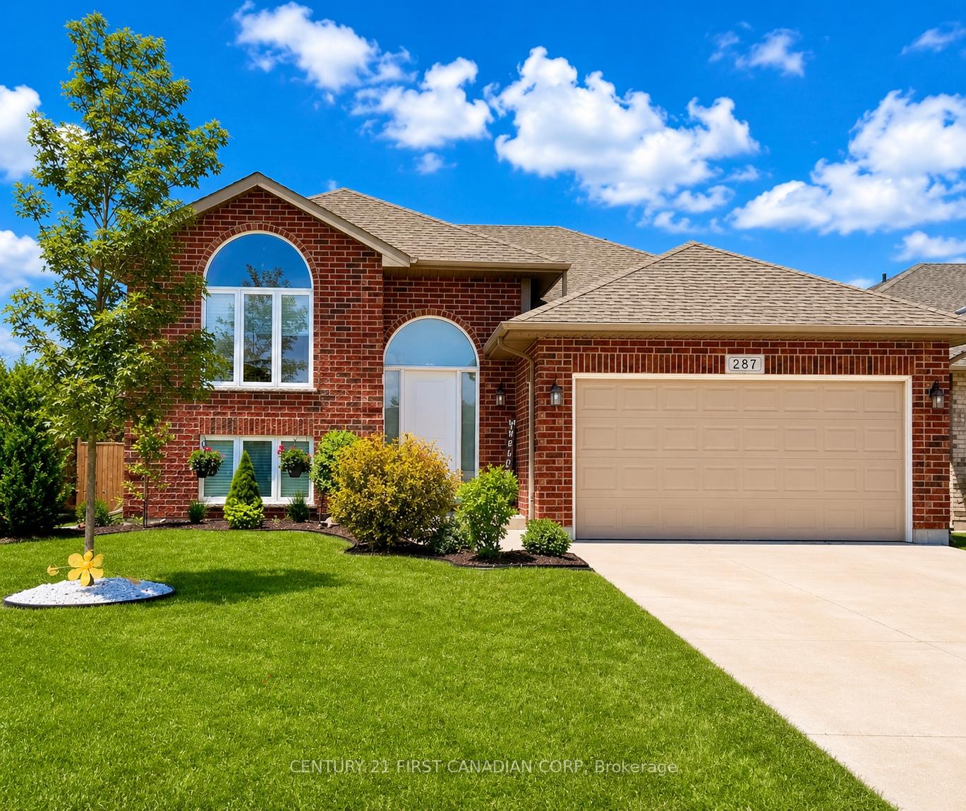 287 Evergreen Trail, Petrolia, ON N0N 1R0
