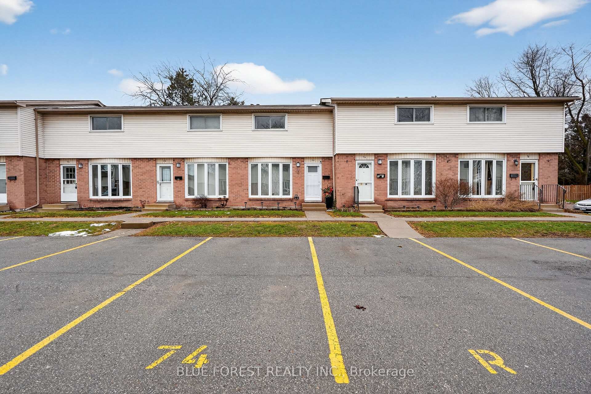 700 Exeter Road 74, London South, ON N6E 1L2