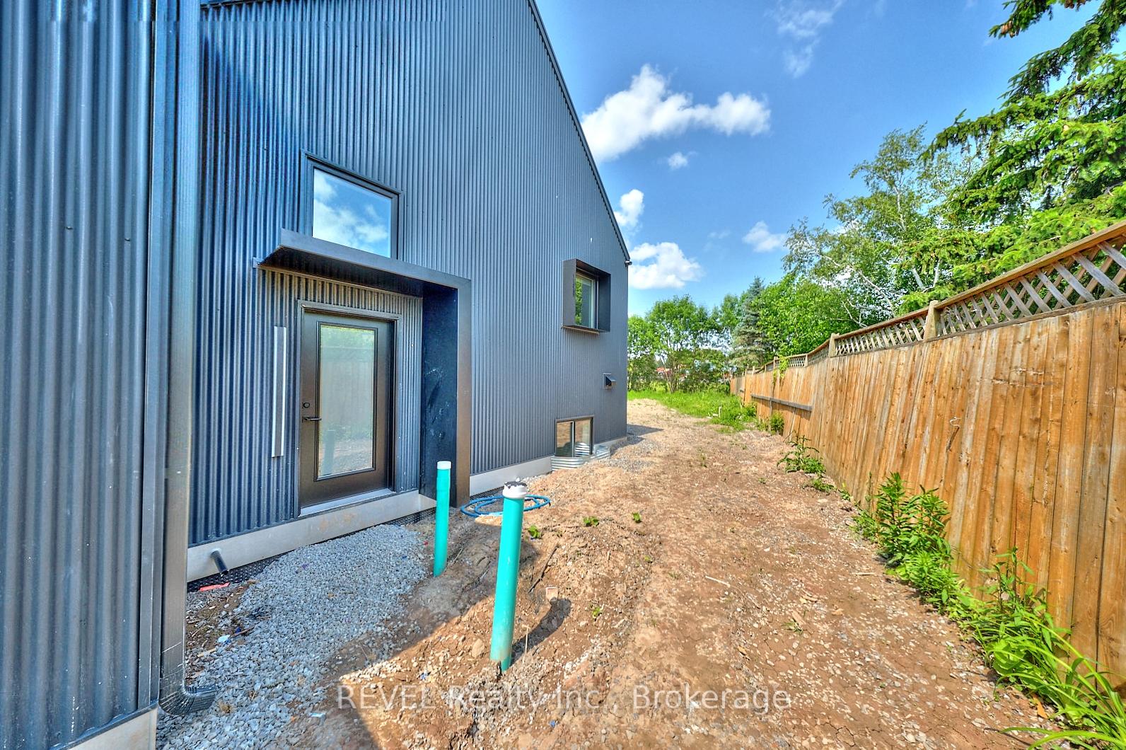 5361 Valley Way N/A Unit 3, Niagara Falls, ON L2E 1X5