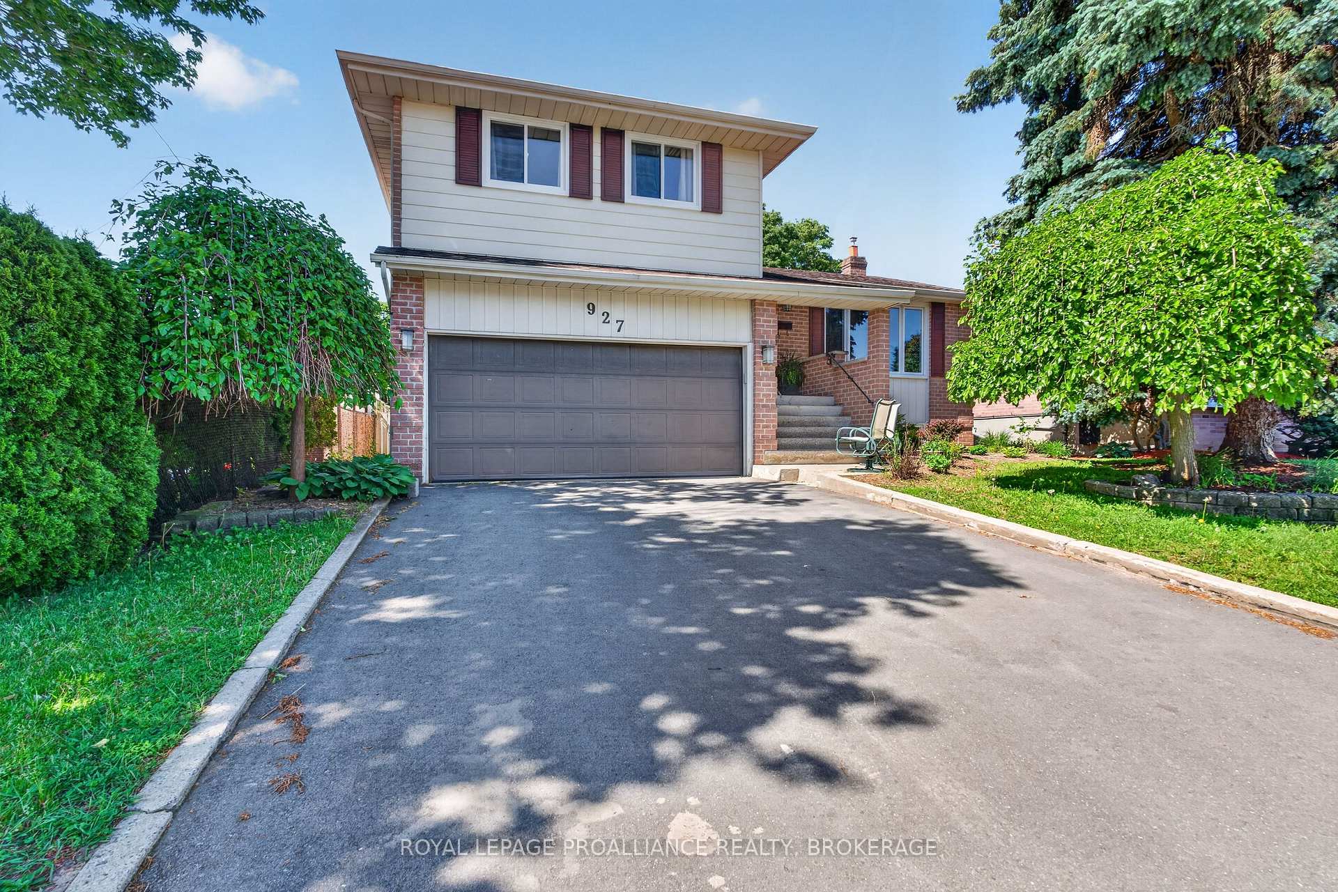 927 Bellwood Place, Kingston, ON K7P 1P4