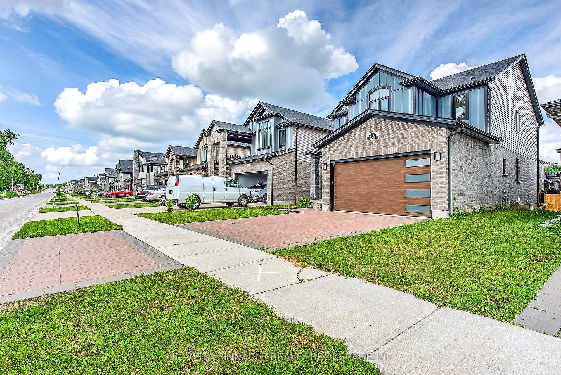 2394 WICKERSON Road, London South, ON N6K 0B9