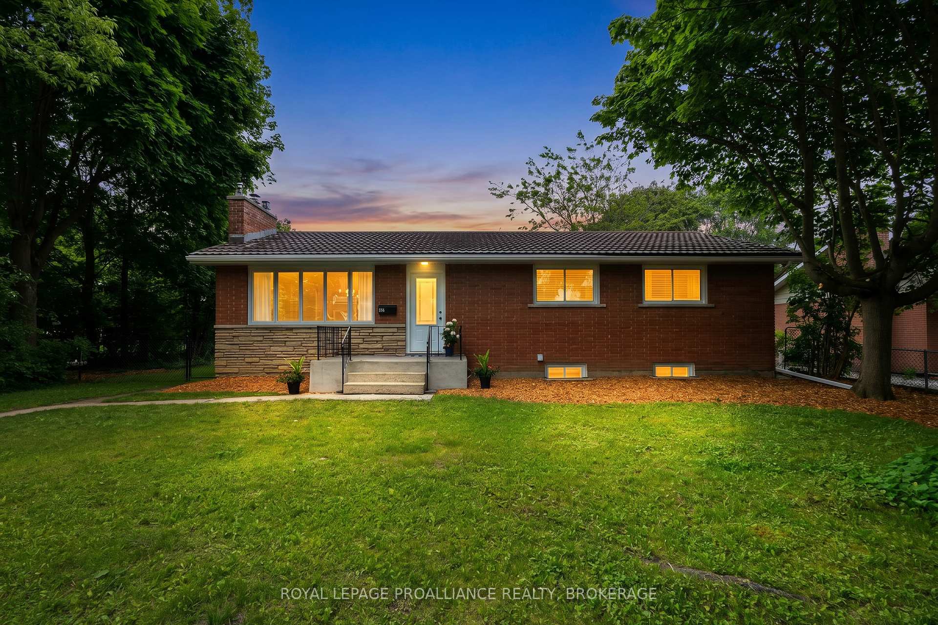 59 Metcalfe Avenue, Kingston, ON K7M 2W7