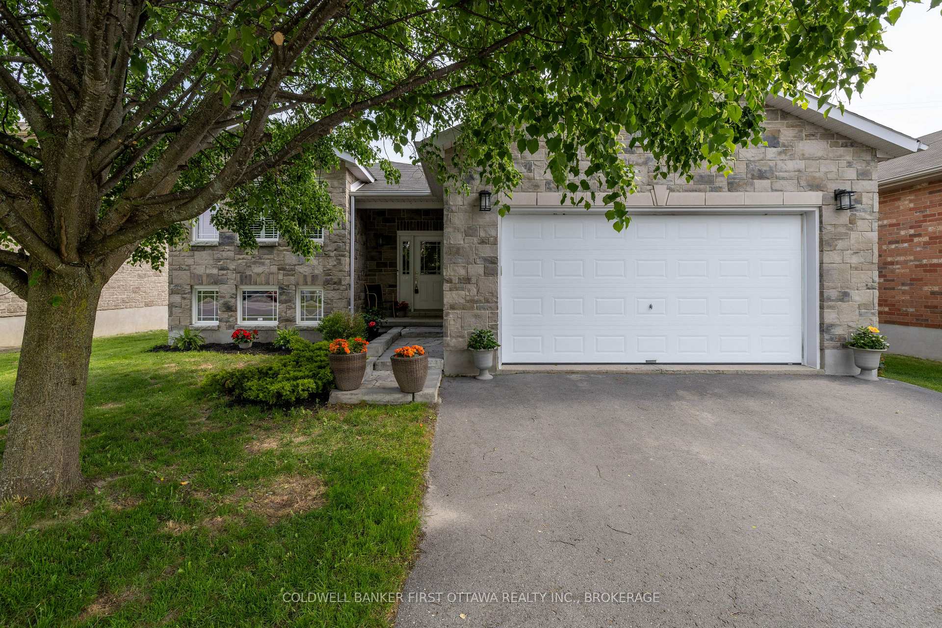 1346 Sierra Avenue, Kingston, ON K7P 0B6