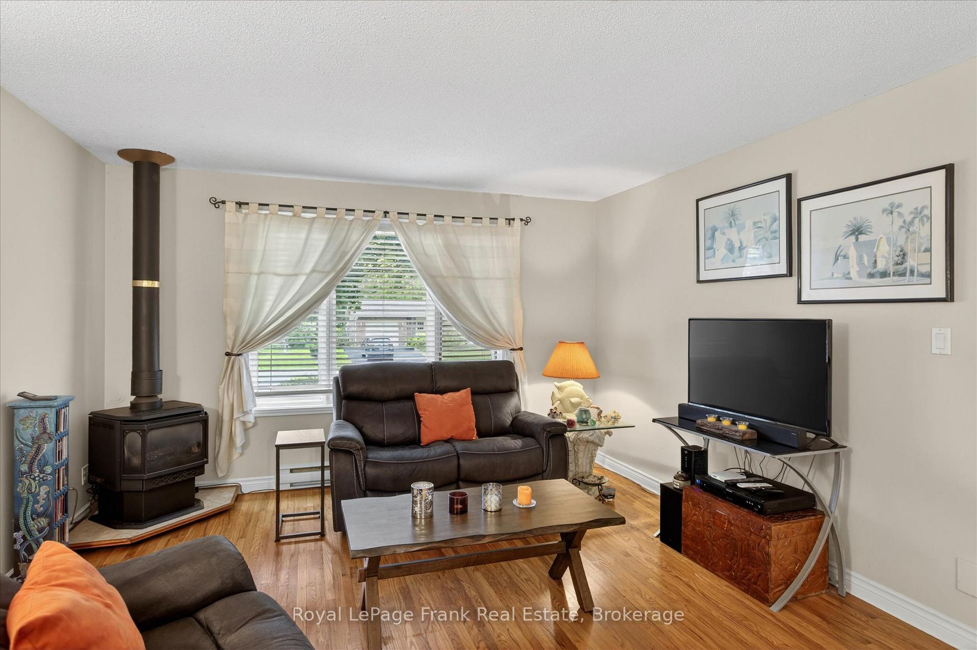 11 Morrow Avenue, Brighton — photo 4 of 5