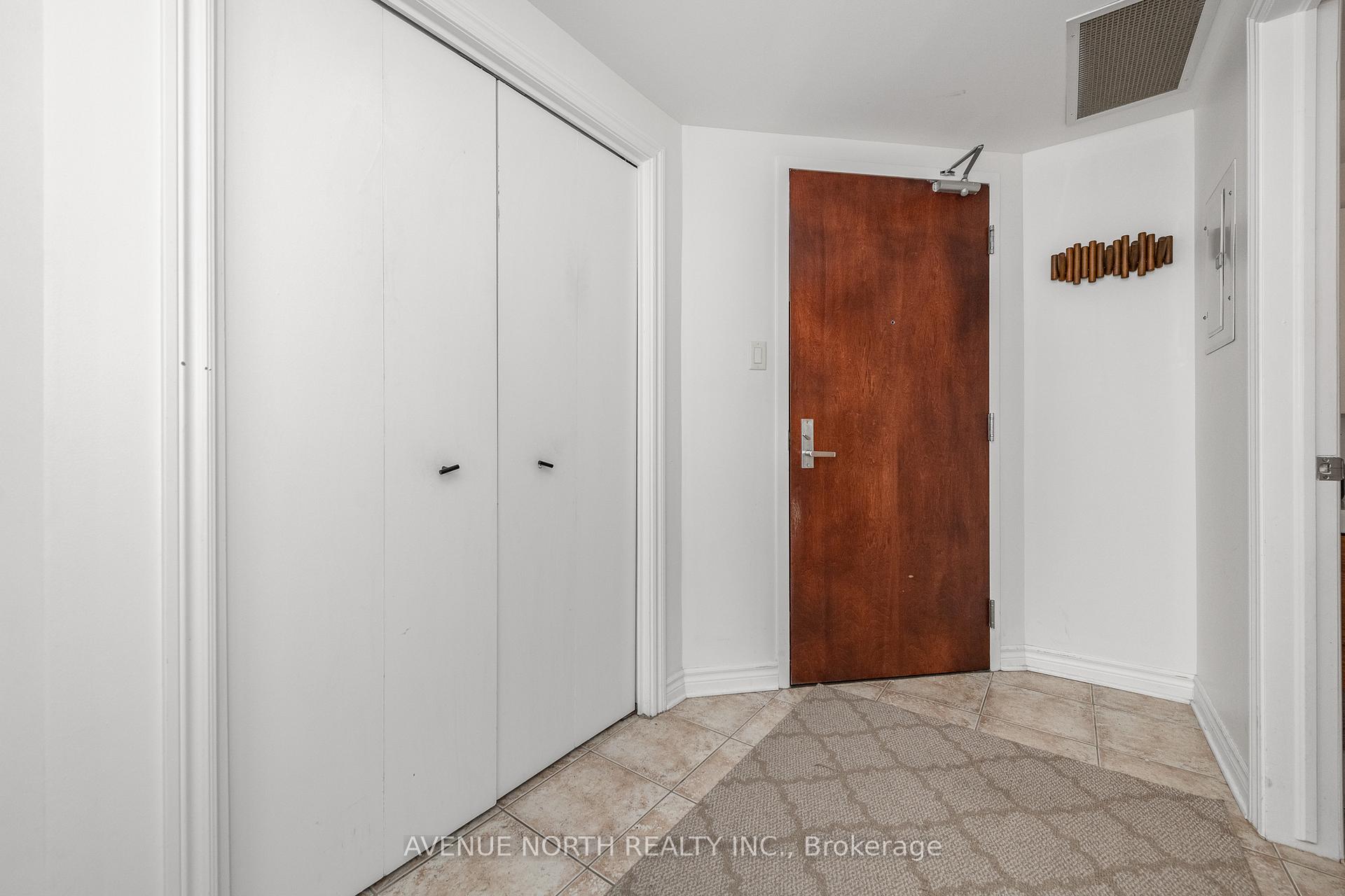 200 Rideau Street 912, Lower Town - Sandy Hill — photo 4 of 5