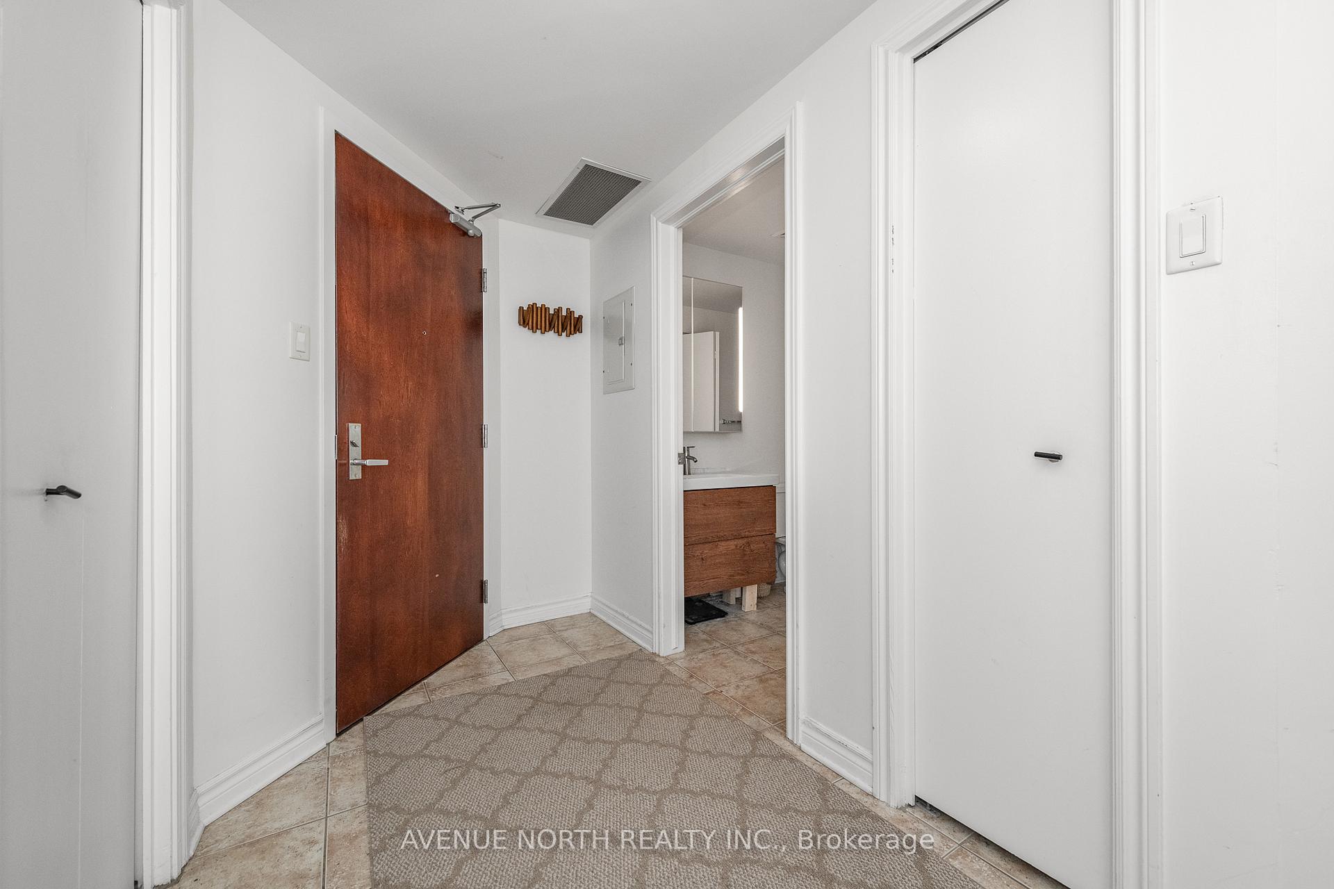 200 Rideau Street 912, Lower Town - Sandy Hill — photo 5 of 5