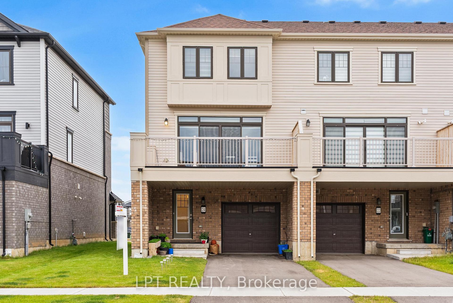 24 Bee Crescent, Brantford, ON N3T 0V7