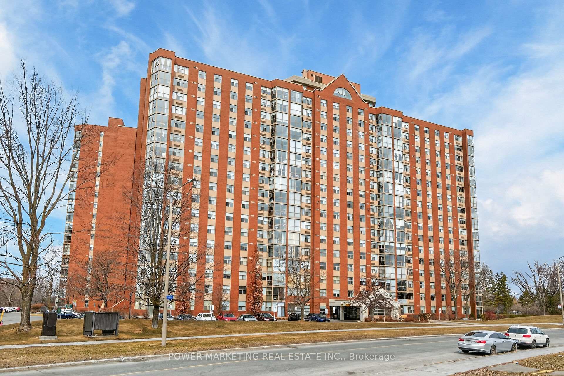 2760 CAROUSEL Crescent 1204, Blossom Park - Airport and Area, ON K1T 2N4