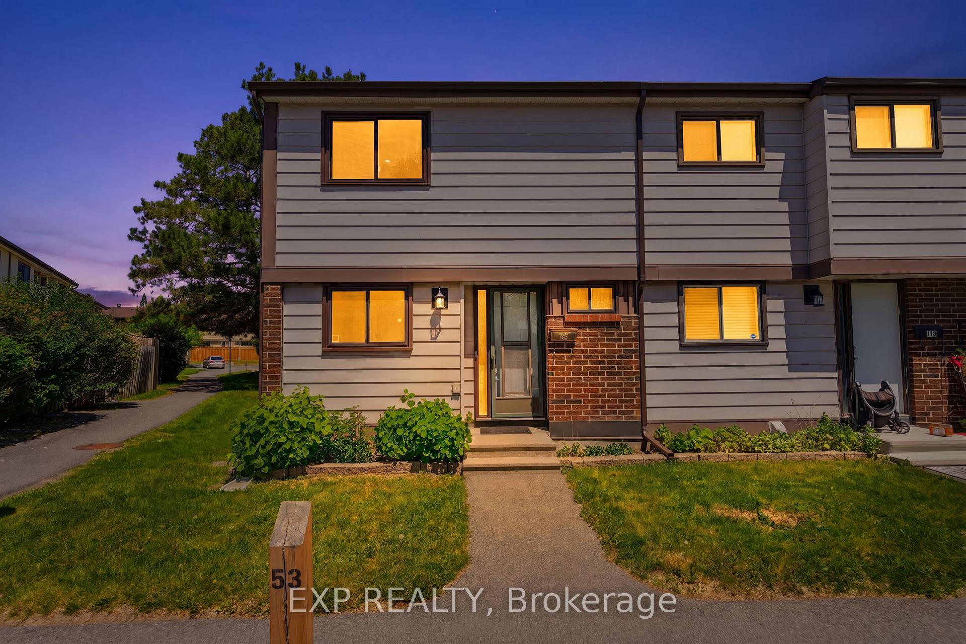 10 Fieldgate Drive A, Barrhaven, ON K2J 1L5