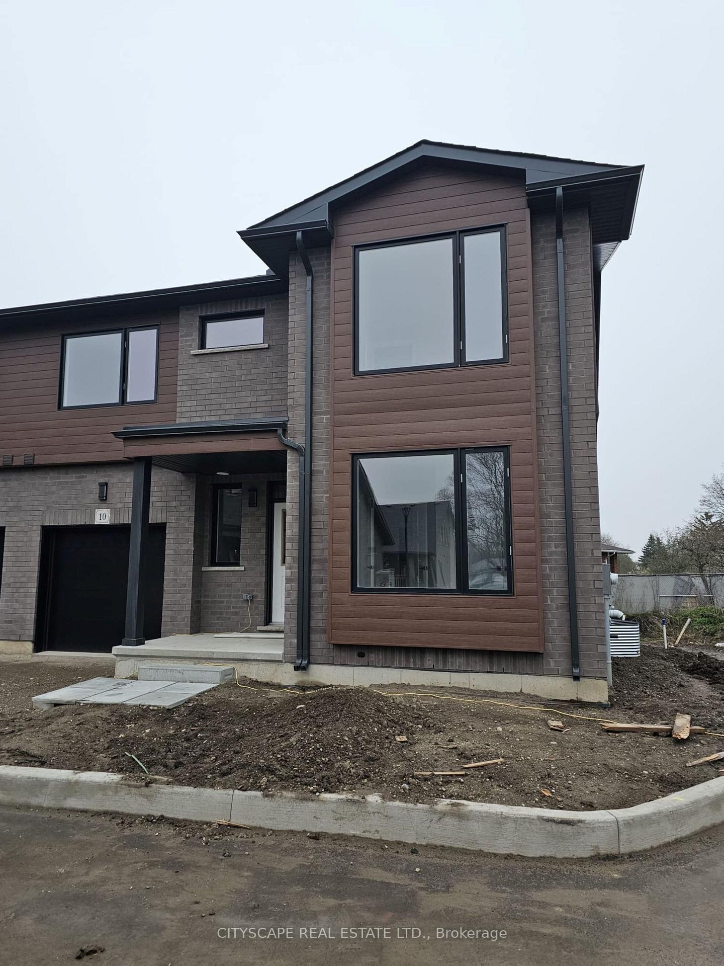 264 Blair Road W 10, Cambridge, ON N1S 4K9