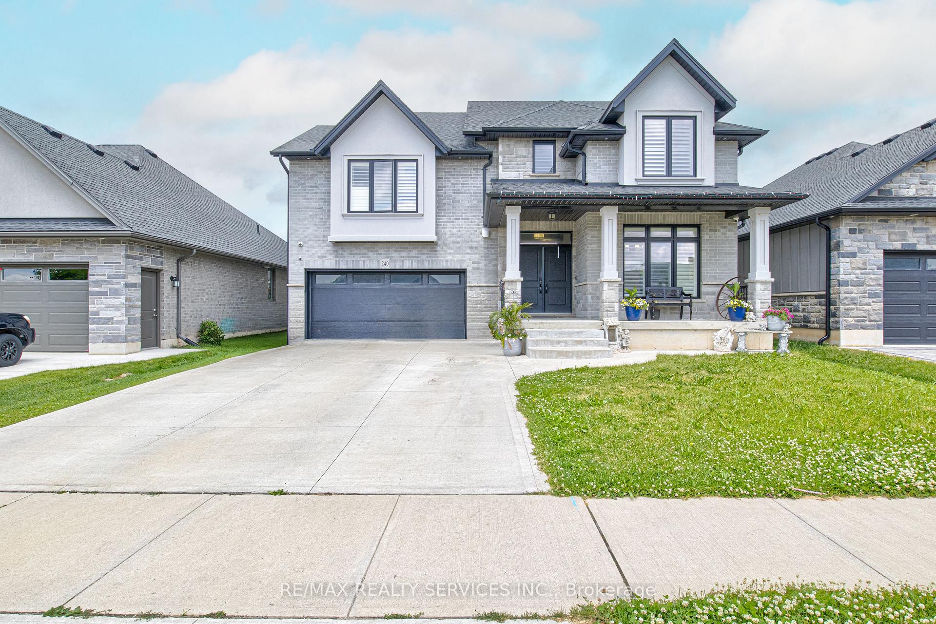 240 Tamarack Blvd Boulevard, Woodstock, ON N4S 0E2