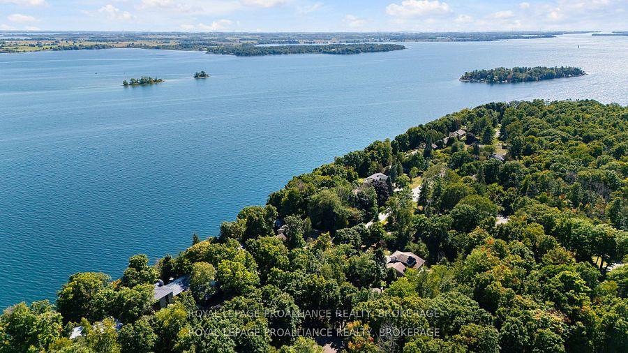 40 Riverside Drive, Kingston, ON K7L 4V1
