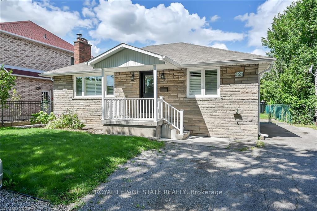 221 Gray Road B, Hamilton, ON L8E 1T9