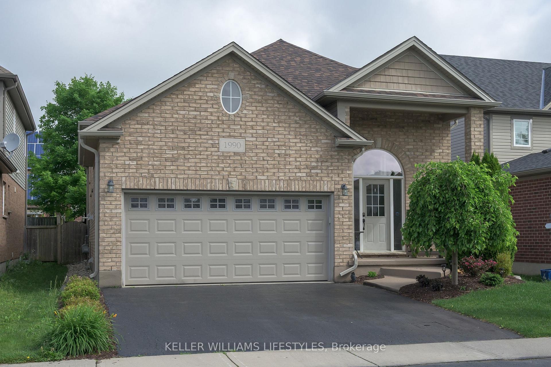 1990 Foxwood Avenue, London North, ON N6G 0C5