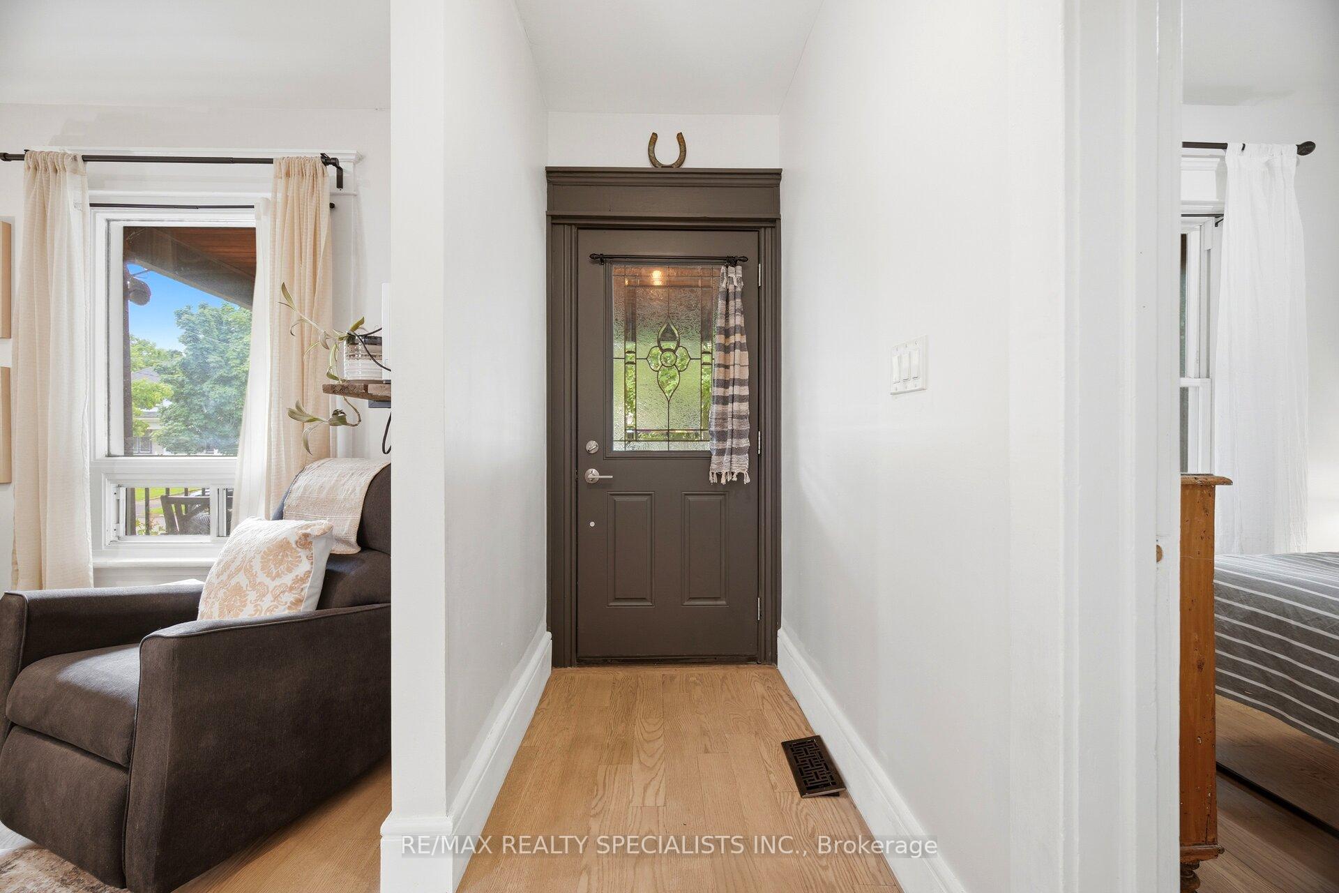 166 East Avenue, Brantford — photo 4 of 5