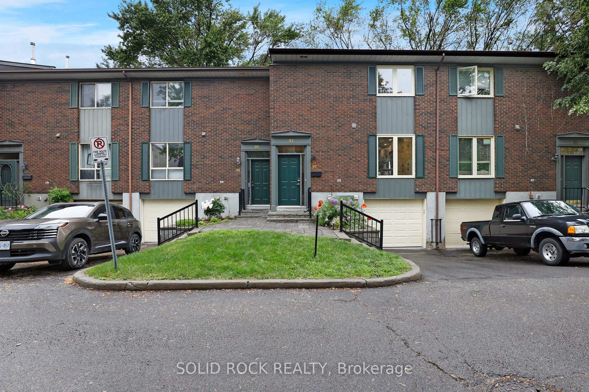 97 Beachview Private 61, Billings Bridge - Riverside Park and Area, ON K1V 1M7
