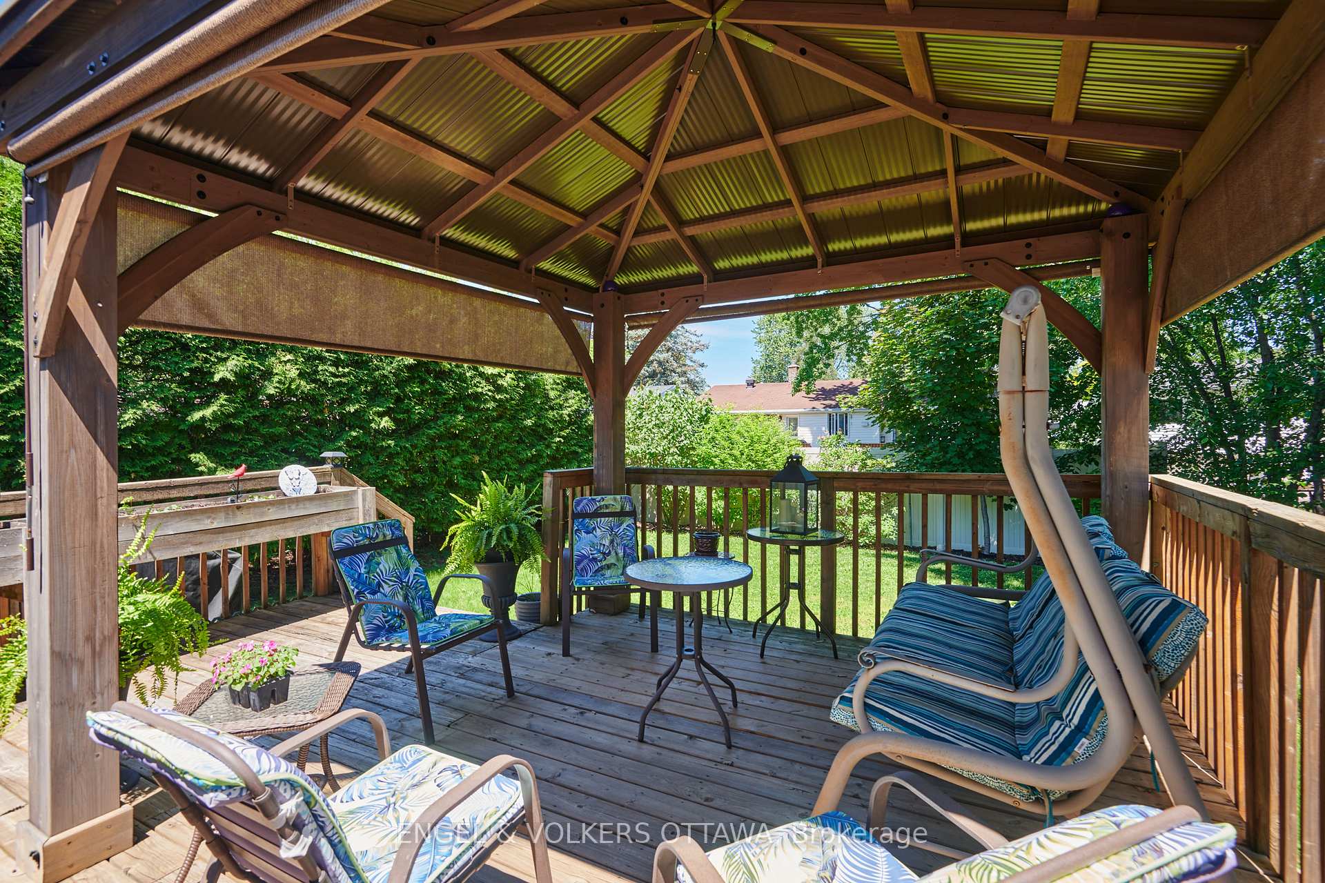 2123 Blue Jay Crescent, Beacon Hill North - South and Area — photo 4 of 5