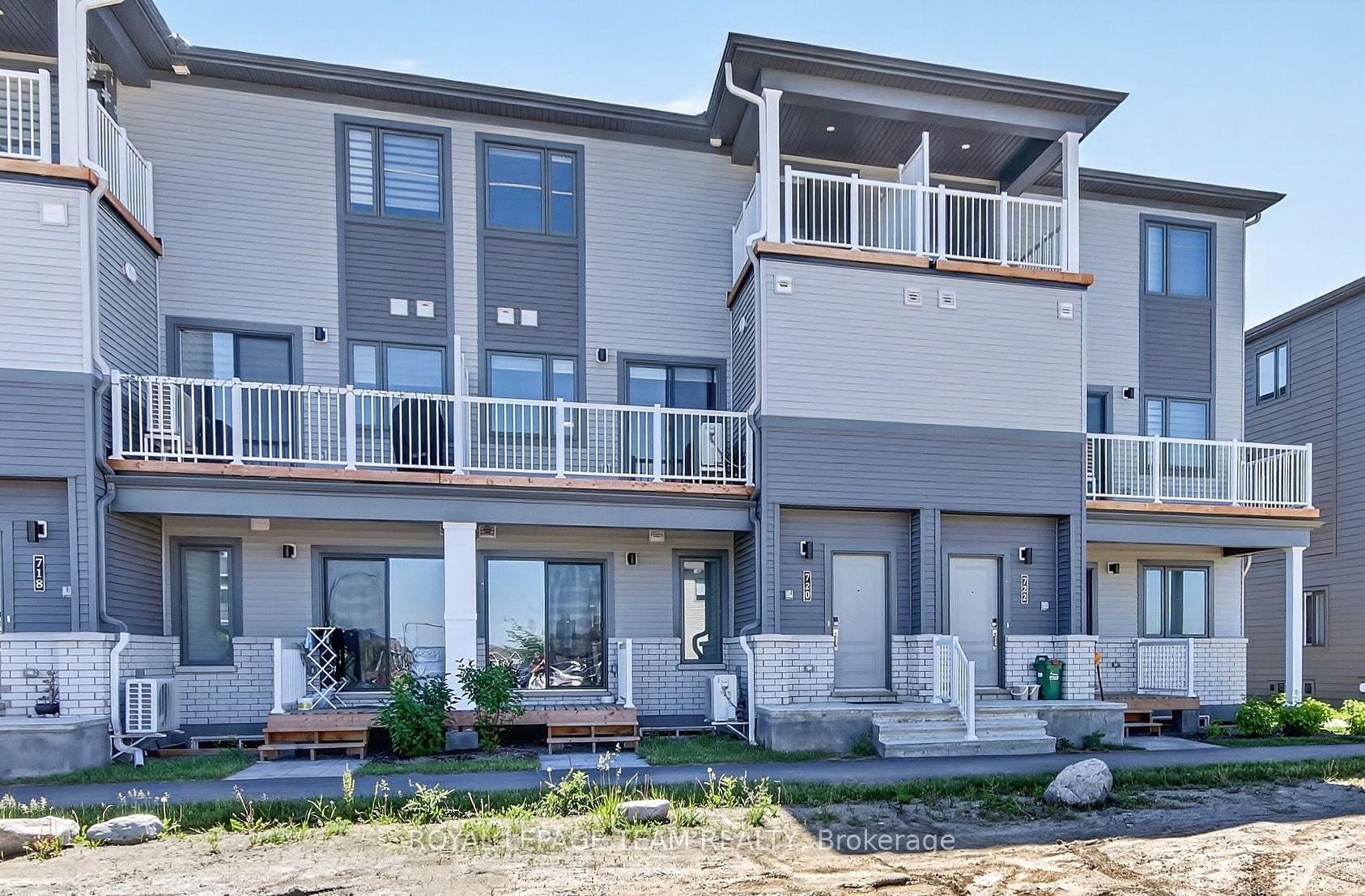 720 Lillian Freiman Private, Barrhaven, ON K2J 7K8