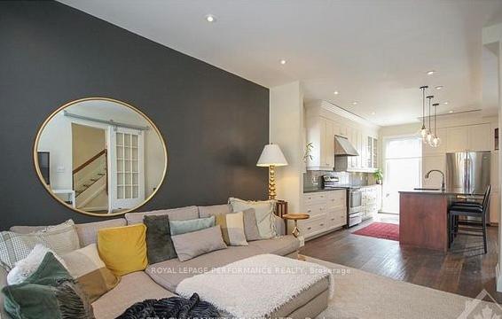 168 Stewart Street W, Lower Town - Sandy Hill — photo 3 of 5