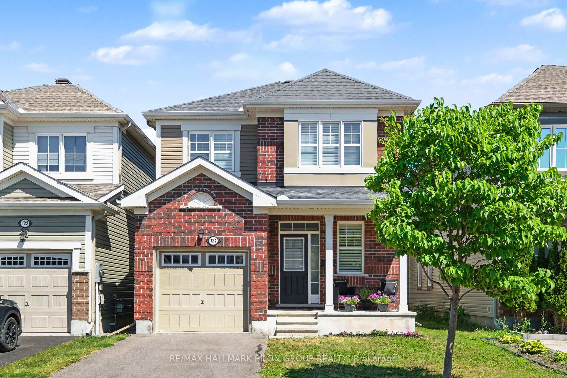 124 Mandalay Street, Orleans - Cumberland and Area, ON K4A 1A6