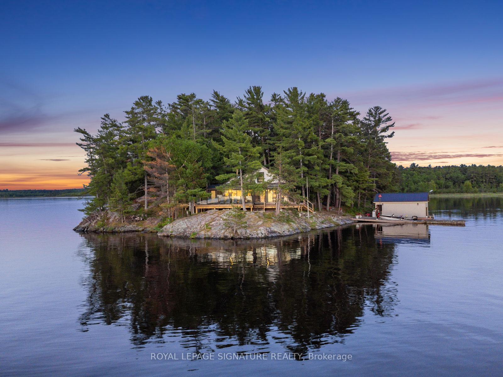 2 Dad's Rest Island, Nipissing, ON P0H 1W0