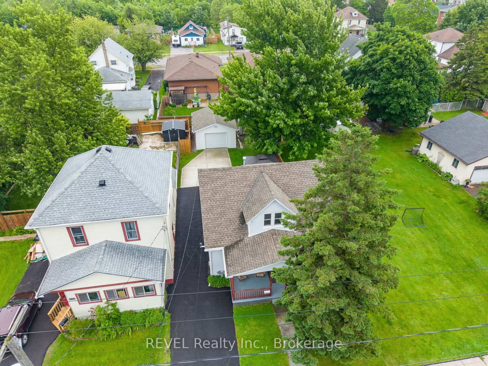 35 HUMBOLDT Parkway, Port Colborne, ON L3K 2H1