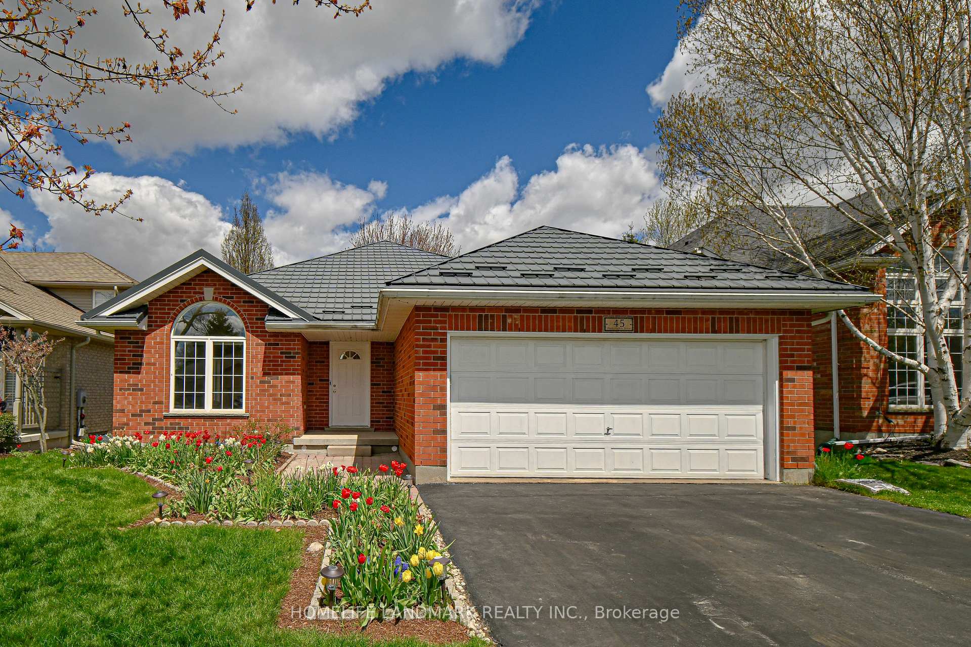 45 Pheasant Run Drive, Guelph, ON N1C 1E7