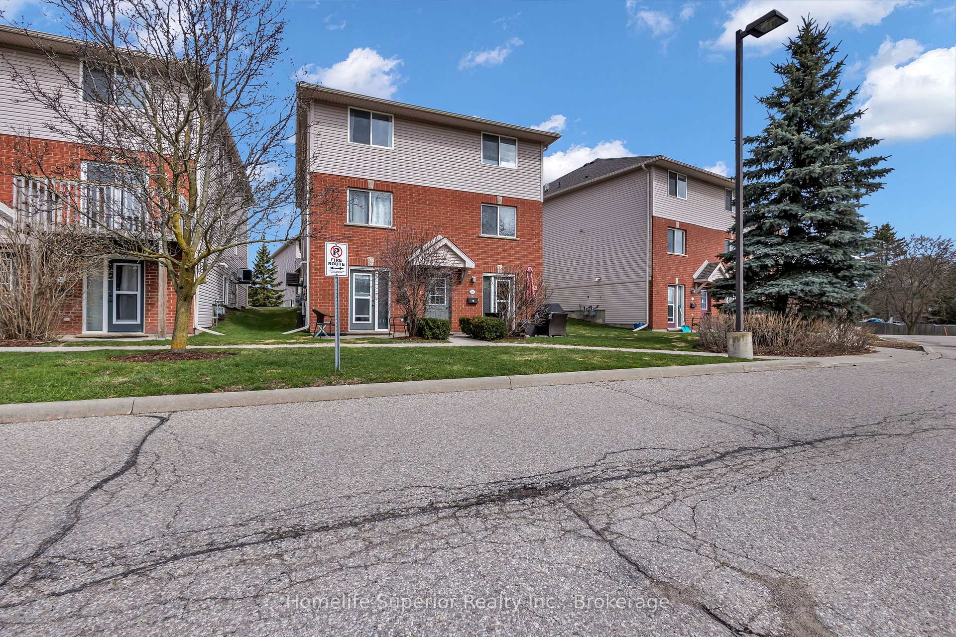 139 Brighton Street 12C, Waterloo, ON N2J 4Z5