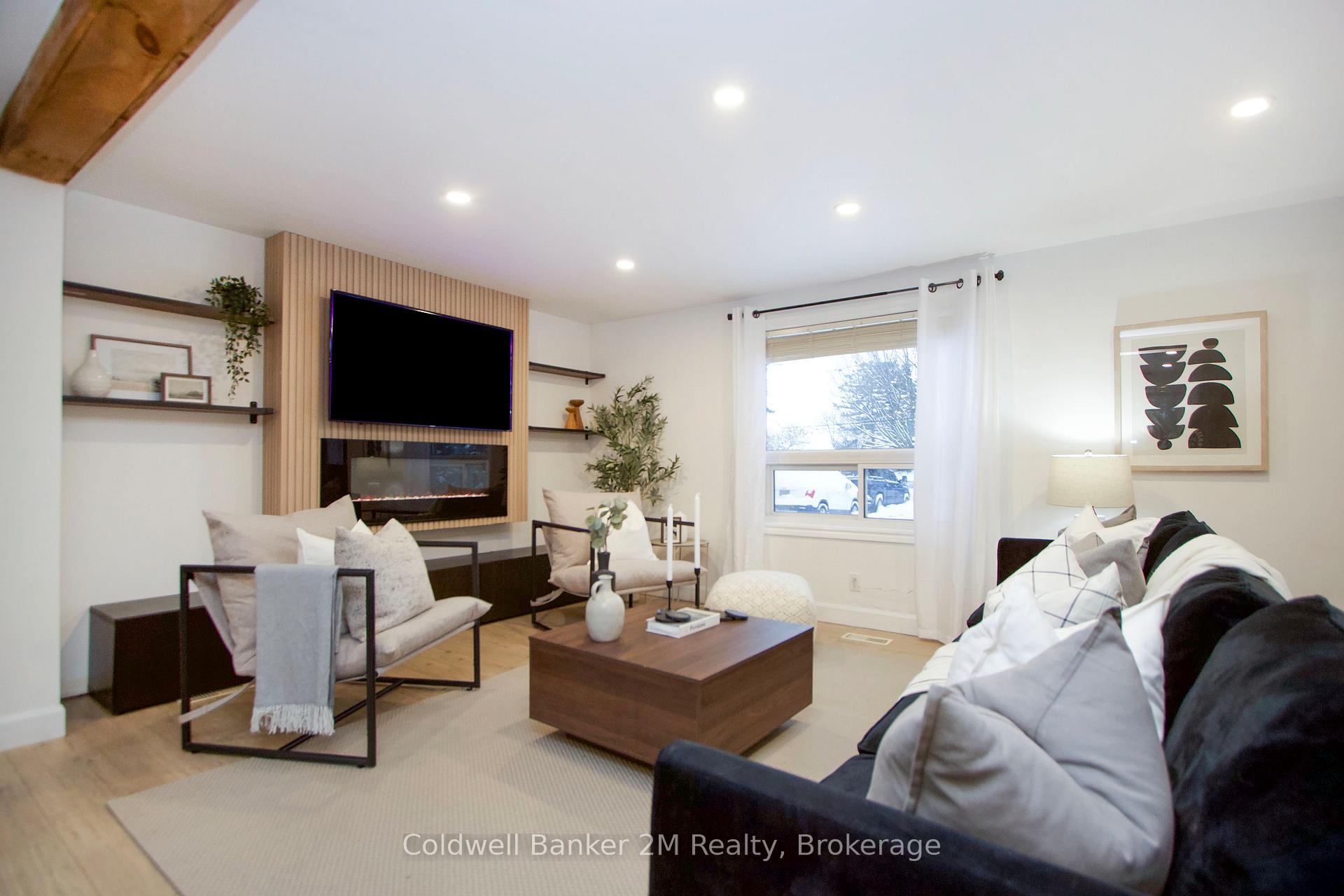812 Burnham Street, Cobourg — photo 4 of 5