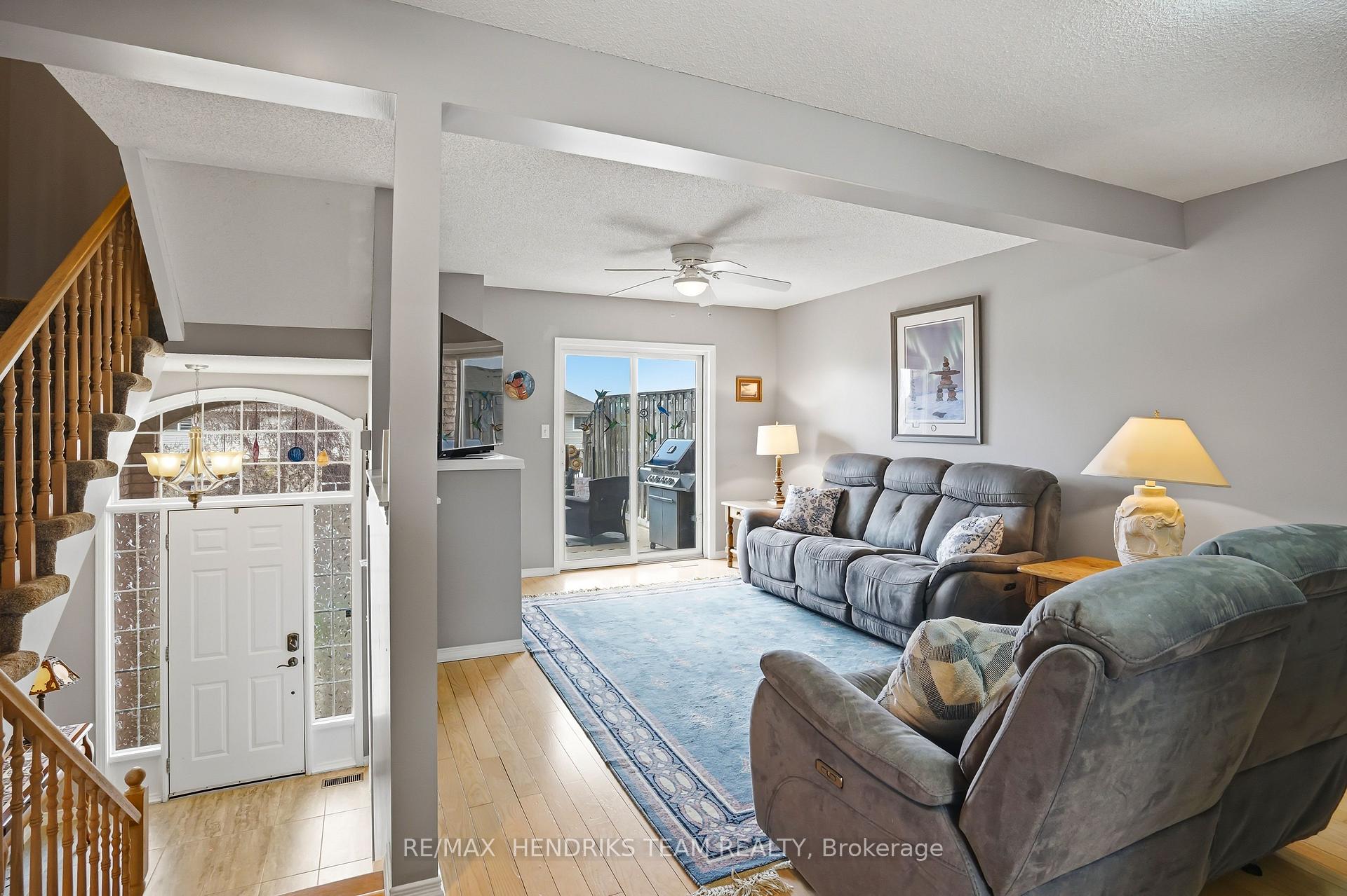 176 Livingston Avenue 3, Grimsby — photo 4 of 5