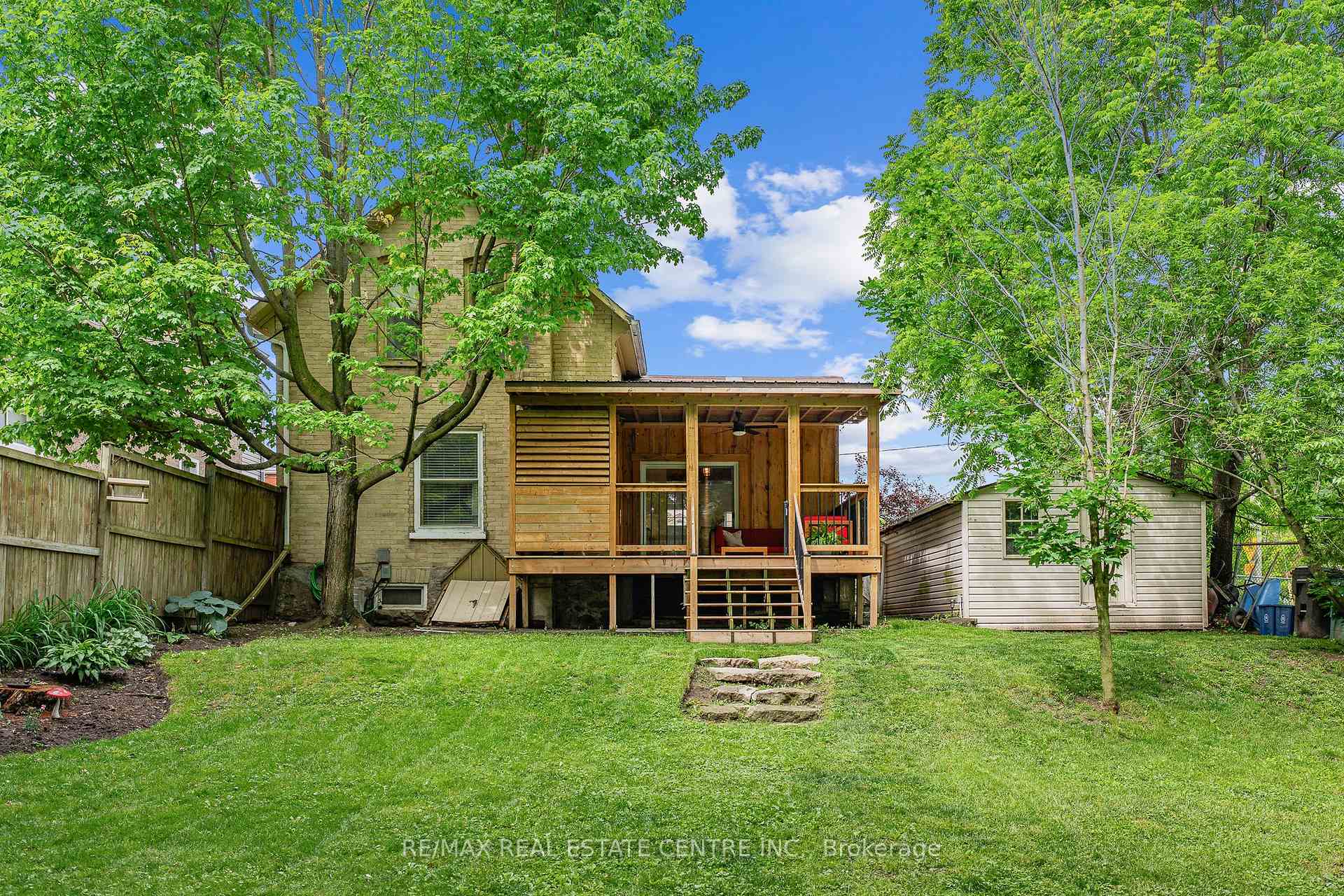 69 GLENMORRIS Street, Cambridge, ON N1S 2Y4