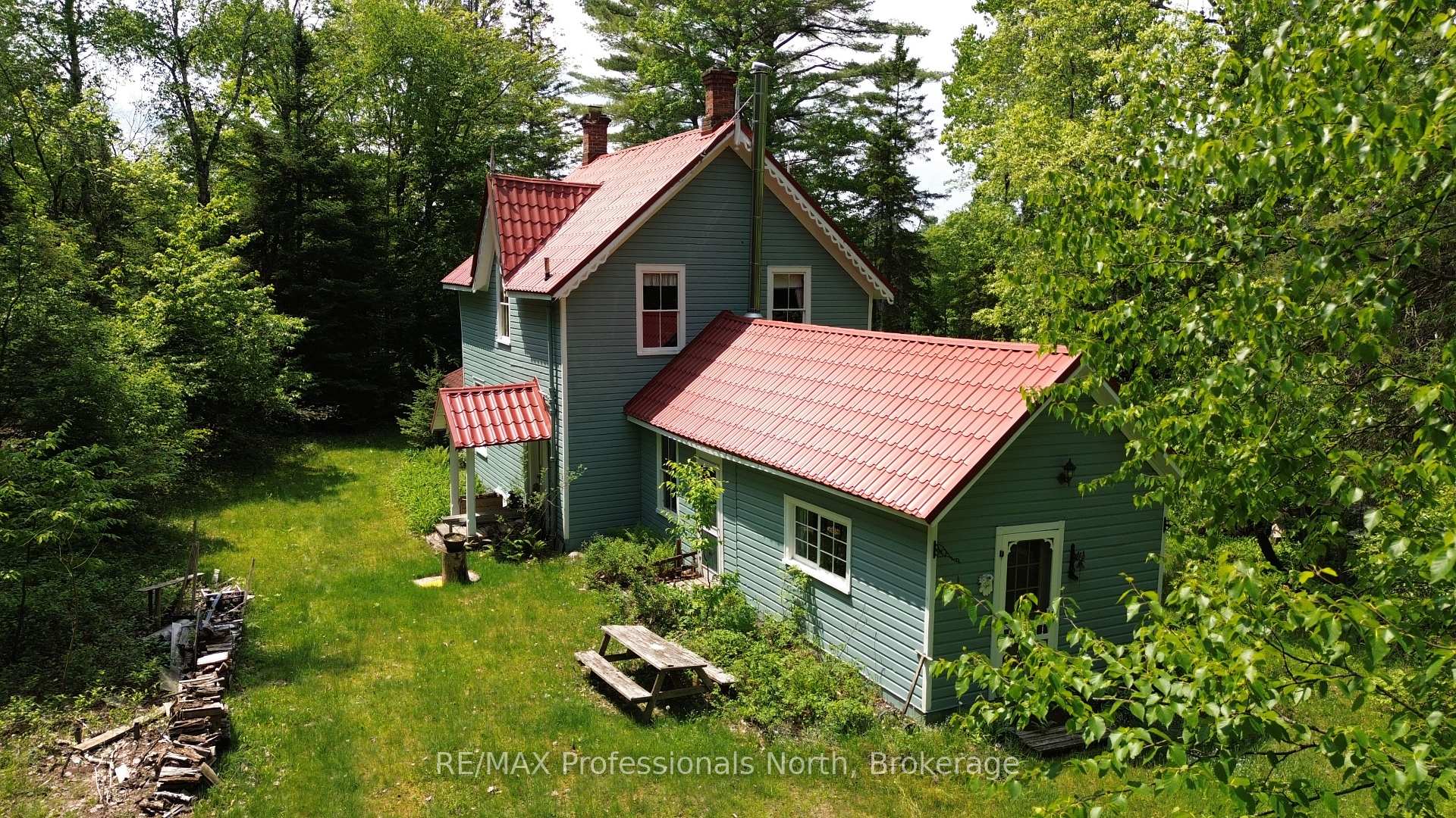 231 Kay Road W, Huntsville — photo 2 of 5