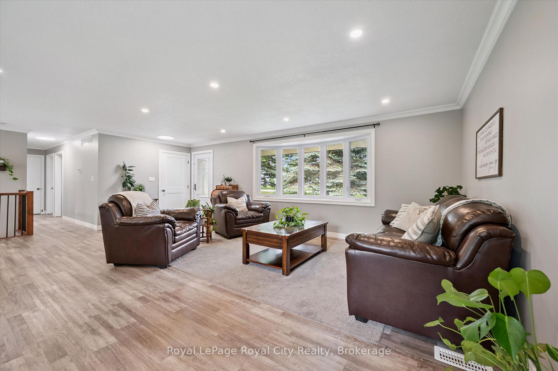 990 Scotland Street, Centre Wellington — photo 5 of 5